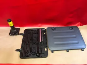09111-35180 Lexus 2003-2009 Gx470 Jack And Tool Kit With Gray Door Cover Oem