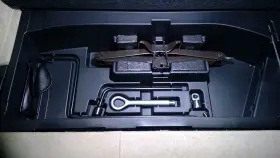 564.le1104 Lexus 04 05 06 07 08 Rx330 Jack And Tools Set