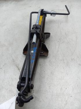 Lexus 564.le1202 02 Rx300 Spare Tire Jack