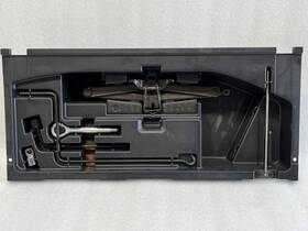 Lexus 564.le1507 2006 2007 2008 2009 Rx400h Spare Tire Jack And Tools With Box