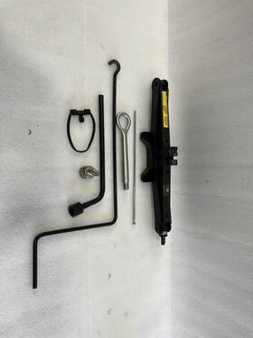Lexus 695.le1105 2004 2005 2006 2007 2008 2009 Rx330 Rx350 Spare Tire Tools Jack 7 Pieces