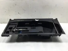 695.le1506 Lexus 2006 Rx400h Hybrid Trunk Tool Kit Oem