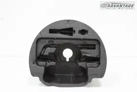 670004535 Maserati 2014-2019 Ghibli Sedan Lower Trunk Jack Tool Kit Holder Foam Box Oem