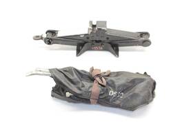 Mazda 695.mz1o07 06-15 Mx-5 Miata Nc Spare Tire Jack And Tool Kit