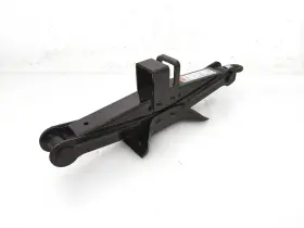 C243-37-790c Mazda 2020-2023 Cx-30 Wheel Scissor Lift Car Jack
