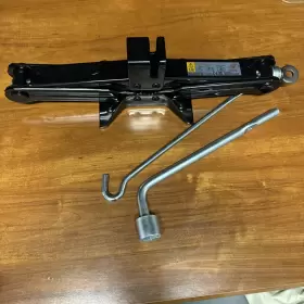 Lc6237790d Mazda 2015-2021 Cx-5 Scissor Jack And Tools Kit Set Assembly Oem