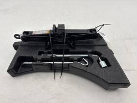 Mazda Truck Ga5r37790b 2016-2021 Cx-3 Emergency Spare Tire Jack Tool Kit Oem