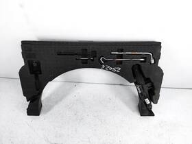 Mazda Va40-68-8mx 2023-2025 Cx-50 3 Tools Scissor Jack With Foam Holder -