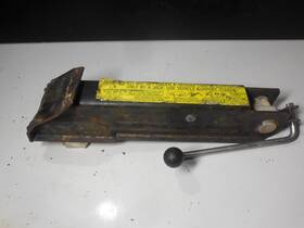 Mercedes-benz 2215830115 Spare Scissor Car Jack Lift Tool 07-13 W221 S550 S600
