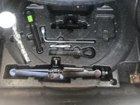 695.mb1315 Mercedes-benz 2015 Ml320 Emergency Roadside Tools Toolkit Jack Lugwrench 886866