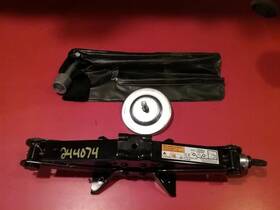 Mitsubishi 564.ms1m17 Lancermit 2017 Jack 1040585