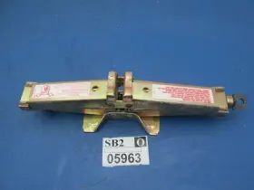 Mr921420 Mitsubishi Spare Tire Jack Diamante 2001 Lift Support Emergency Wheel Changing
