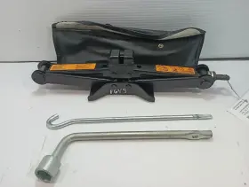 564.da1b16 Nissan 2016 Juke Jack And Spare Tire Tools 12896496