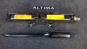 564.da1k13 Nissan Altima 2013 Jack