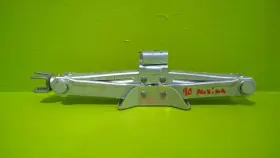 564.da1n90 Nissan 89 90 91 92 93 94 Maxima Jack Oem 2753-77