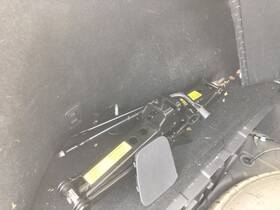 Nissan 695.da1l17 2017 Murano Emergency Roadside Tools Toolkit Jack Lugwrench 939960