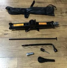 995506sa0a Nissan 2022 2023 2024 Pathfinder Jack Tool Kit Assembly Oem
