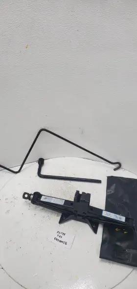 P2594 Subaru 2001 Outbacklegacy Jack Assembly