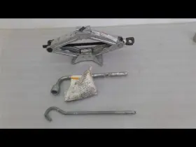 564.sz1g11 Suzuki Jack And Tools Factory Kit Fits Sx4 2011 402070