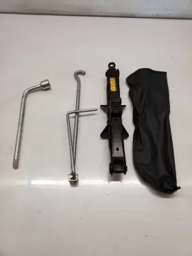 09110-42030 Toyota 09120-30050 Rav 4 Jack And Tool Kit 2001-2005