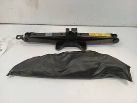 Toyota 564.to1109 2009 Rav 4 Jack And Tools 12247204