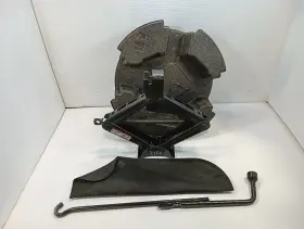 564.to1121 Toyota 2021 Rav 4 Spare Tire Jack With Tools 11316871
