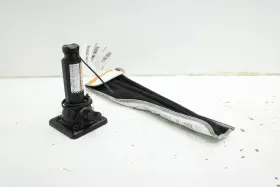 09150-0r010 Toyota 564.to1321 2005-2023 Tacoma 4wd Lift Jack Tool Kit Set With Bag 09111-04040 Oem 09150-0r010 Toyota 564.to1321 2005-2023 Tacoma 4wd Lift Jack Tool Kit Set With Bag 09111-04040 Oem