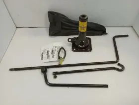 564.to1500 Toyota 1996-02 4 Runner Spare Tire Jack With Tools 11908180