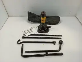 564.to1607 Toyota 2007-14 Fj Cruisr Spare Tire Jack With Tools 11367148