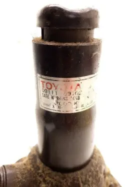 564.to1691 Toyota 91 Pickup Spare Tire Jack With Tools