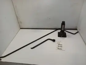 564.to1895 Toyota 1995-04 Tacoma Spare Jack With Tools 11470728