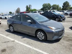 564.to1a18 Toyota Prius 2018 Jack 472210