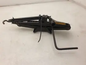 564.to1p11 Toyota 11 Venza Spare Tire Jack And Tool Kit