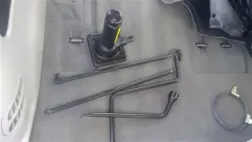 564.to1s07 Toyota Sequoia 2007 Jack