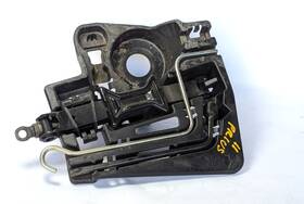 Toyota 64777-47040 2010-2015 Prius Spare Jack And Trunk Tools Tool Set