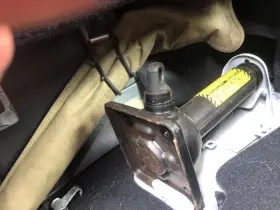 847556emergency Toyota 695.to1914 Tundra 2014 Tools Roadside Toolkit Jack And Lugwrench