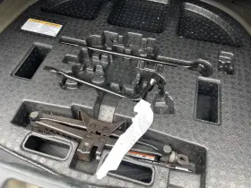 695.to1h18 Toyota Emergency Roadside Tools Toolkit 2018 Camry Jack Lugwrench 1030605