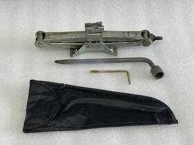 Toyota 695.to1k92 1990 1991 1992 1993 Celica Spare Tire Jack And Tools