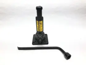 911104020 Toyota Trucks 1995-2004 Tacoma 4x4 Emergency Spare Tire Jack Kit Set And Lug Wrench Tool