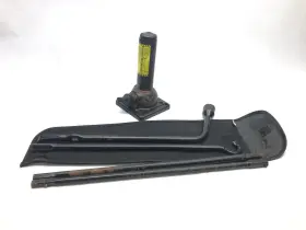91110c050 Toyota Trucks 2007 - 2014 Tundra Emergency Spare Tire Bottle Jack Kit With Lug Wrench