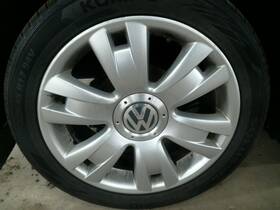 Volkswagen 1c0601025mz31 Wheel 17x7 Alloy 6 Vented Spoke Fits 02-05 Beetle 104926670