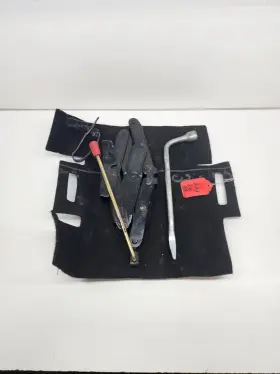3090110313 Volkswagen 1987-1993 Vw Fox Spare Tire Scissor Jack Lug Wrench Kit Oem 3090110313 Volkswagen 1987-1993 Vw Fox Spare Tire Scissor Jack Lug Wrench Kit Oem