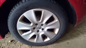 560-69866 Volkswagen Wheel 16x6-1/2 Alloy 7 Spoke Fits 08-10 Beetle 10287706