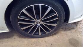 Volkswagen 560-69985b Wheel 17x7 Alloy With Painted Inlay Fits 15-16 Jetta 10310968