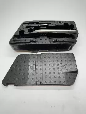 Volkswagen 5gm 012 115 2015-2019 Golf Sportwagen Alltrack Smare Tire Tool Kit C