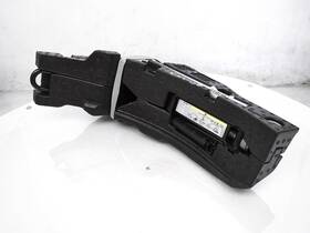 Volkswagen 5h0-012-115-d 2022-2024 Gti Spare Jack And Trunk Tools Tool Set