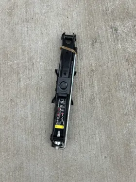 2231 Volvo Oem 2019-2023 S60 Emergency Spare Tire Jack Tool