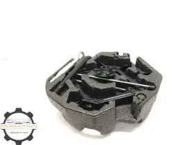 31362300 Volvo 2017-2021 S90 Rear Trunk Spare Tire Jack Lift Tool Set With Foam Storage Oem