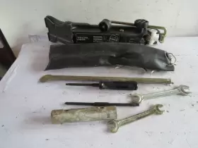 3536879 Volvo 94 960 Spare Tire Jack Assembly