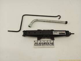 Volvo 564.vo1c09 C30 Vehicle Emergency Jack With Handle And Wrench Fits 2007-2013 07 08 09 10